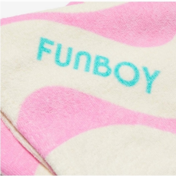 FUNBOY Poolside Leisure Club
Beach Towel NWT - Picture 2 of 4